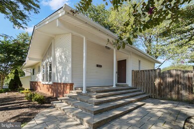 8336 Carnegie Dr, Vienna, VA 22180 - photo 5