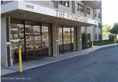 The Fountains unit 6 O  &  6 P, Staten Island, NY 10301 - photo 2