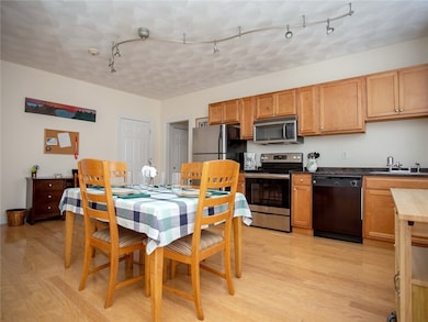 229 Ives St unit 1, Providence, RI 02906 - photo 7
