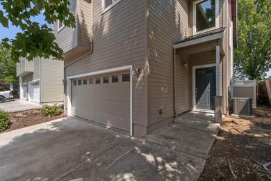 365 Jans Ct, Central Point, OR 97502 - photo 3