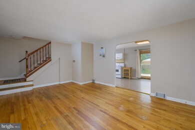 314 Mecray Ln, Maple Shade, NJ 08052 - photo 3