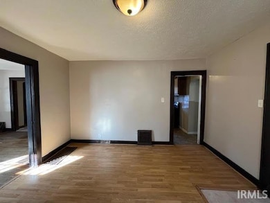 1210 Johnson St, South Bend, IN 46628 - photo 4