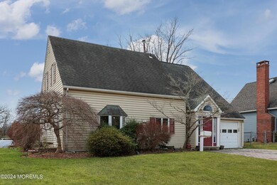 34 Lakeside Dr, Matawan, NJ 07747 - photo 2