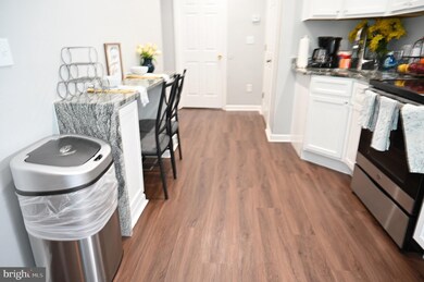 1140 N Carrollton Ave, Baltimore, MD 21217 - photo 2