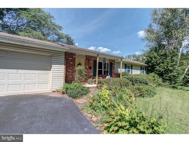 105 Shady Ln, Spring City, PA 19475 - photo 2