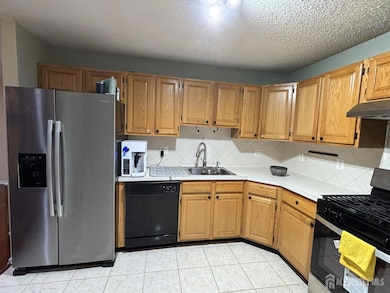 68 Prestwick Way unit 68, Edison, NJ 08820 - photo 5