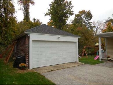 245 Madison Ave W, Holyoke, MA 01040 - photo 4