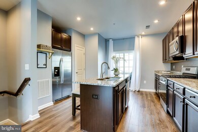 9258 Kos Ln, Manassas, VA 20111 - photo 4