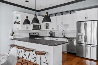 11 S Mason St unit 10, Salem, MA 01970 - photo 6