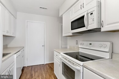 505B Mulberry Cove unit 505B, Mount Laurel, NJ 08054 - photo 7