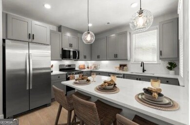 4770 Adairview Cir unit B, Alpharetta, GA 30004 - photo 2