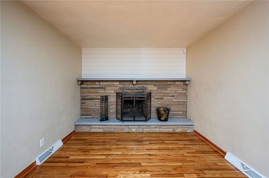 128 Reservoir Hill Rd, Uniontown, PA 15401 - photo 4