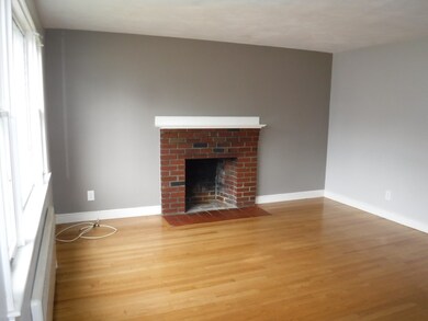 25 Gale St unit 1, Waltham, MA 02453 - photo 3