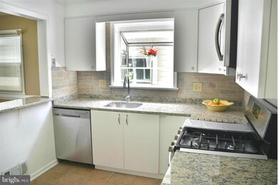 3314 Longwood Dr, Falls Church, VA 22041 - photo 6