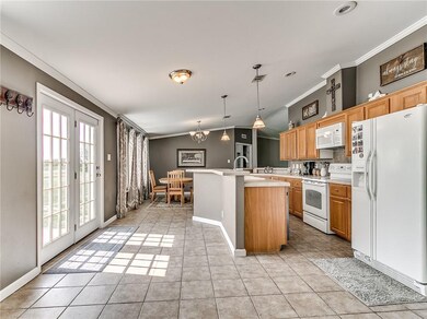 24520 N Meridian Ave, Edmond, OK 73025 - photo 4