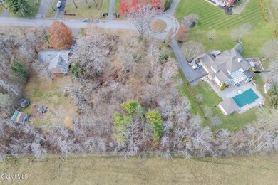 1128 Mohegan Rd, Niskayuna, NY 12309 - photo 6