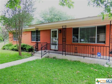 1251 Rivercrest Dr, New Braunfels, TX 78130 - photo 2