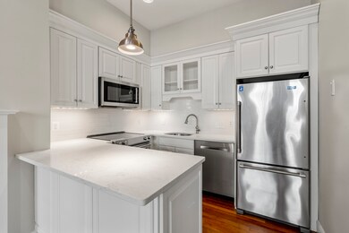 341 Beacon St unit 2D, Boston, MA 02116 - photo 2