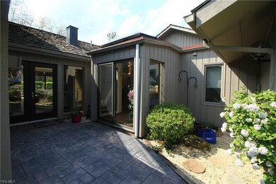 Front Entryway w/walls of glass windows/sliders to