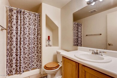 3735 W Oregon Ave Phoenix AZ-large-005-7
