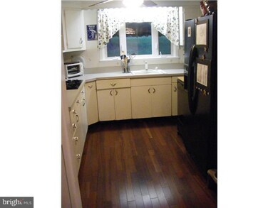 424 Suffolk Rd, Flourtown, PA 19031 - photo 5