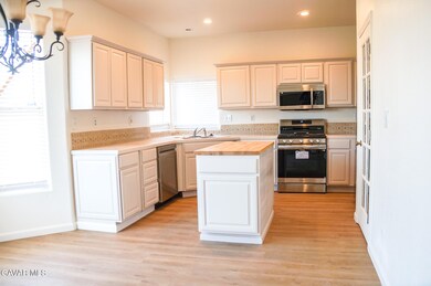 6761 California City Blvd, California City, CA 93505 - photo 5