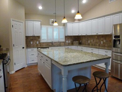 4137 N 46th Place, Phoenix, AZ 85018 - photo 2