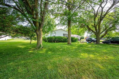 1308 Toll Cir, Bluffton, IN 46714 - photo 3