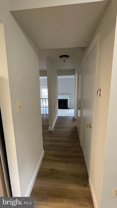 9070 Bonham Cir, Manassas, VA 20110 - photo 2