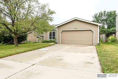 13009 Meredith Ave, Omaha, NE 68164 - photo 3