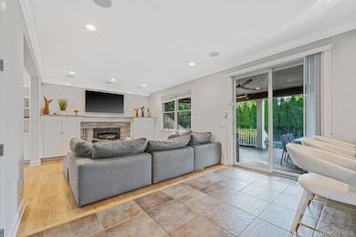 32A Vail Ave, East Quogue, NY 11942 - photo 6