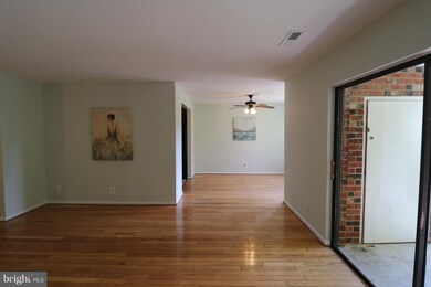 854 Quince Orchard Blvd, Gaithersburg, MD 20878 - photo 7