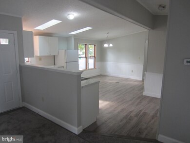 291 W 8th St, Red Hill, PA 18076 - photo 4