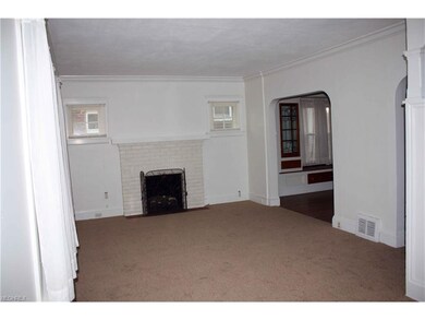 Living Room with Gas Fireplace