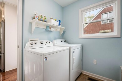 LL Laundry Room