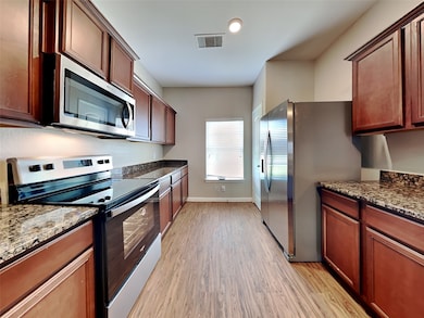 10919 Hillside Creek Dr, Humble, TX 77396 - photo 4