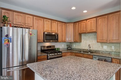 8298 Reiser Ln, Lorton, VA 22079 - photo 6