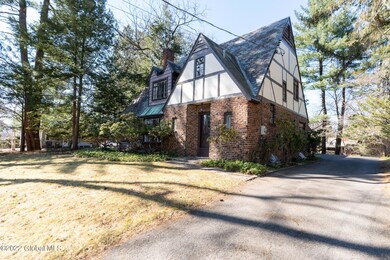 11 Pinedale Ave, Delmar, NY 12054 - photo 3