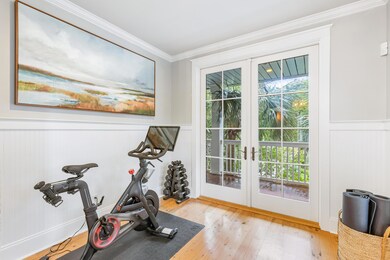 paradise-palms-peloton