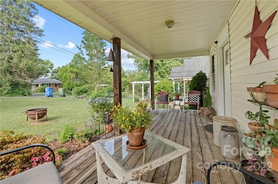 136 Round Top Rd, Asheville, NC 28803 - photo 7