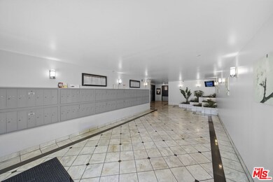 533 S St Andrews Place unit 203, Los Angeles, CA 90020 - photo 5