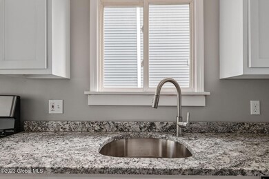 17 Fordham Ct, Albany, NY 12209 - photo 5