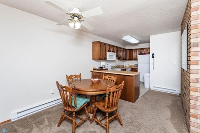 237420(3of26).jpg