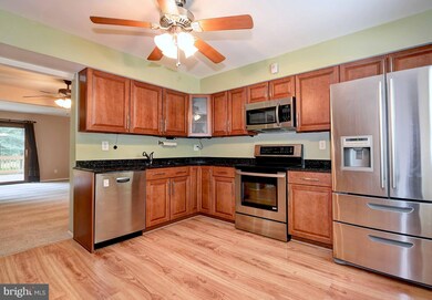 13 Peroba Ct, Parkville, MD 21234 - photo 2