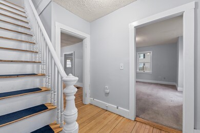 14A & 14B Goddard St_107