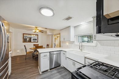 143 Machemehl Dr, Bellville, TX 77418 - photo 5