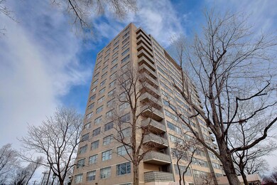 1620 e Broad-4