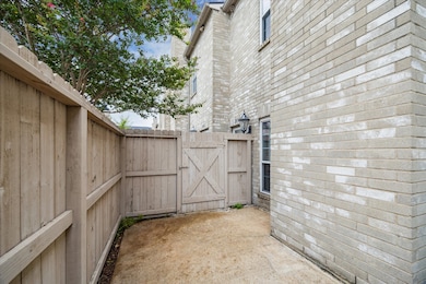 2898 Holly Hall St unit 2898, Houston, TX 77054 - photo 6