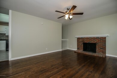9308 Fairground Rd, Louisville, KY 40291 - photo 2