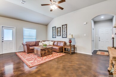 1109 Renee Way, Seguin, TX 78155 - photo 4